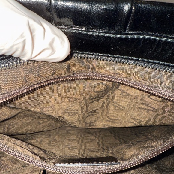 Salvatore Ferragamo Gancini Black Shoulder Bag with Glossy Finish - Picture 11 of 13